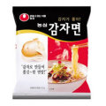 ★韓国ラーメンの一品！★ジャガイモ粉を捏ねて作り上げた麺はコシがあってもちもち！/韓国ラーメン/ジャガイモ麺1箱32個入り/ 農心